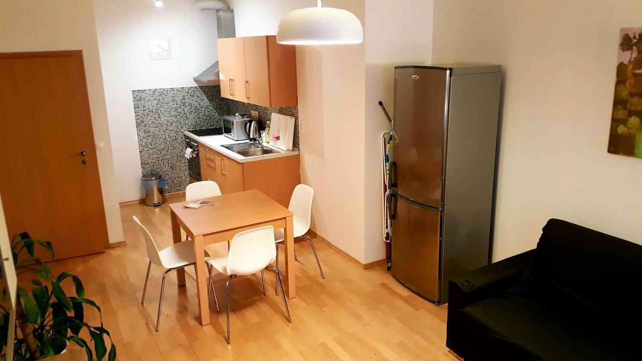 Apartment Smichov Prague Exterior photo